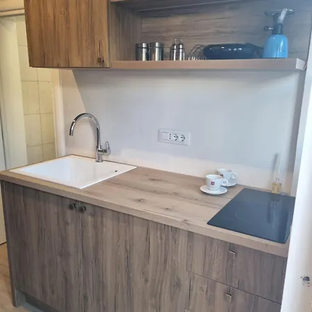 Azar Old Town Appartamento Vlorë